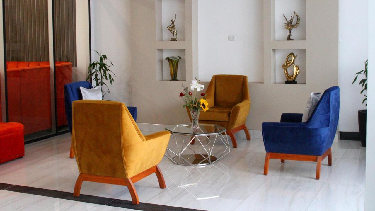 Sm Hotel Plus 리마 외부 사진